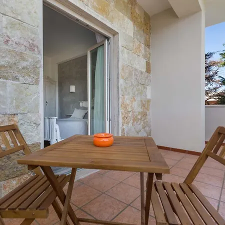 Le Radici Del Salento Luxury Bed & Breakfast *